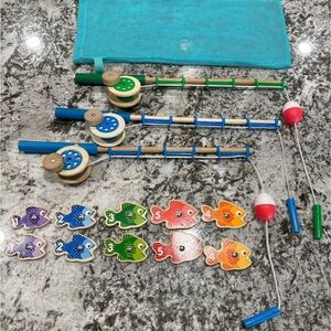 Melissa & Doug Colorful Fishing Game Set with Blue and Red Accents